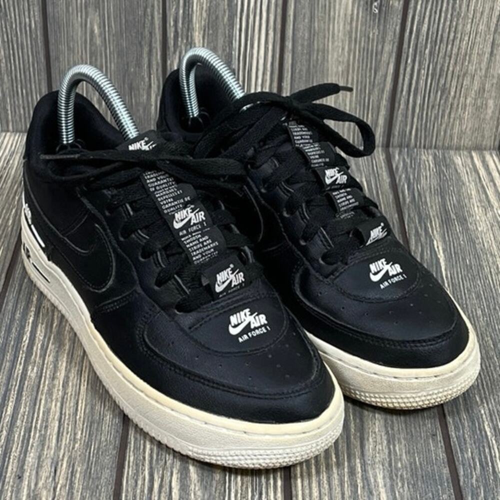 Nike Air Force 1 Youth Black Sneaker Sz 5Y Athletic Shoe CJ4092-001 Unisex AF1